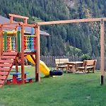 Niederarnigerhof Familie Bauernfeind Farma Kals-am Großglockner