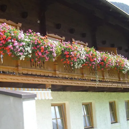 Alojamento de Turismo Rural Niederarnigerhof Familie Bauernfeind Kals-am Großglockner