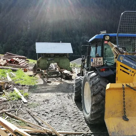 Niederarnigerhof Familie Bauernfeind Kals am Grossglockner